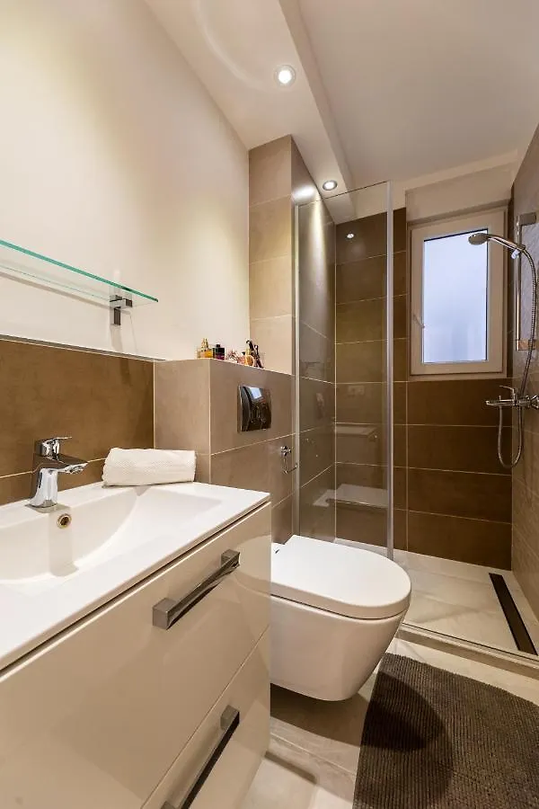 Apartment Tomi By El-Pi Tours Malinska Croatia